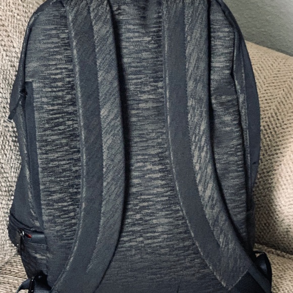 🍋Lululemon City Adventurer Backpack 17L NWT!! - Picture 2 of 8